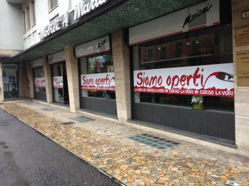 Vetrofanie pvc adesivo per Mariani Abitare Oggi Ivrea