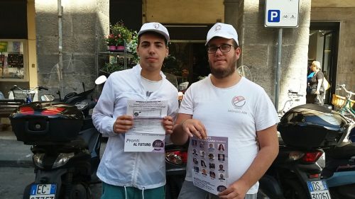 Volantinaggio Chiavari per candidato Partito Democratico