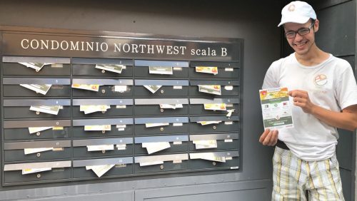 Volantinaggio a Aosta per Pranzoalvolo.it