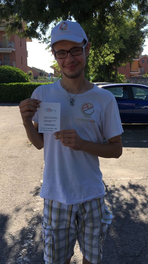 Volantinaggio a La Loggia per Pellegrino "Leva Bolli"