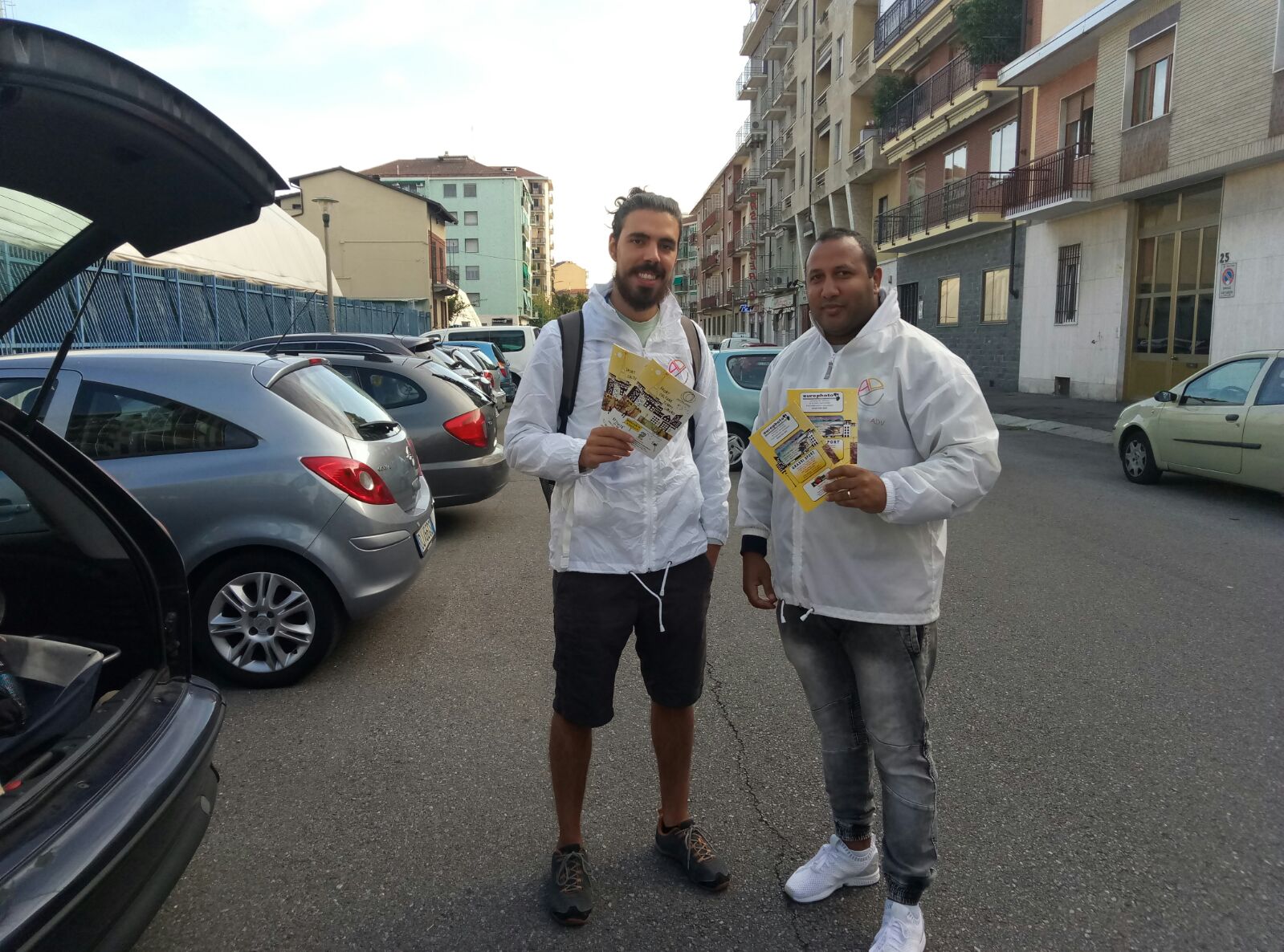 Volantinaggio a Torino per Sportidea