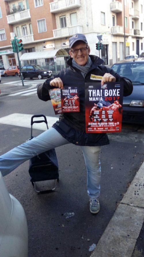 Volantinaggio a Torino per evento Thai Box Mania