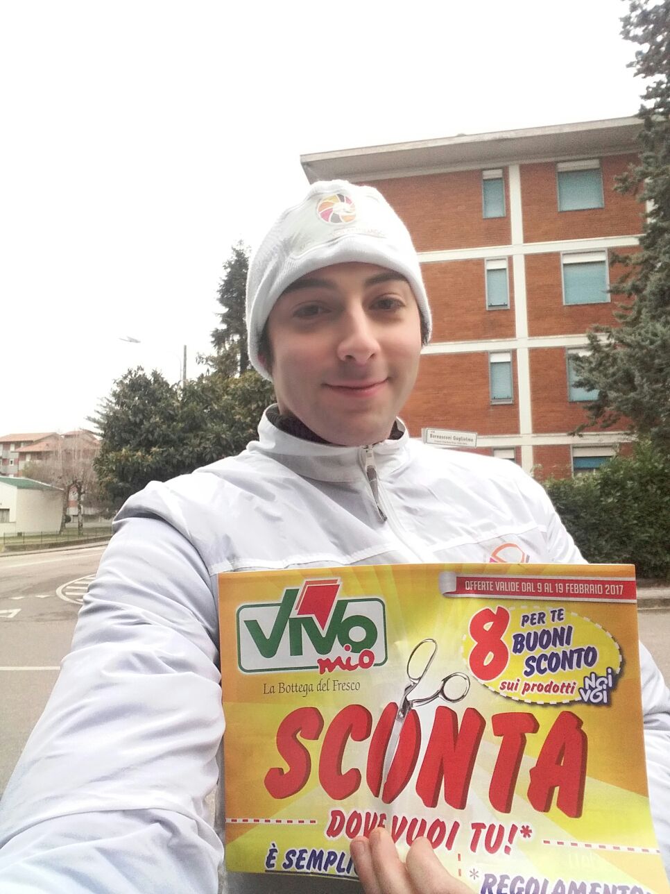 Volantinaggio a Varese per Vivo Mio la bottega del fresco