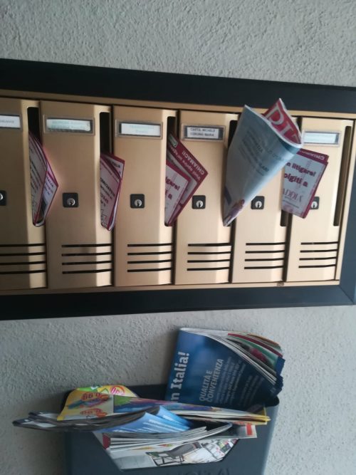 volantinaggio a Viterbo